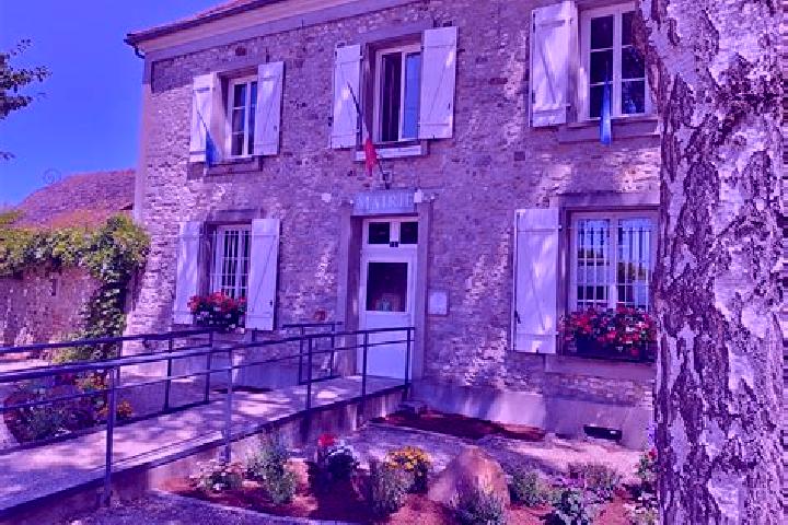 Escorts Fresnoy-la-Riviere, France — Local Companions