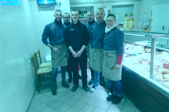 Escorts Fressenneville, France — Local Companions