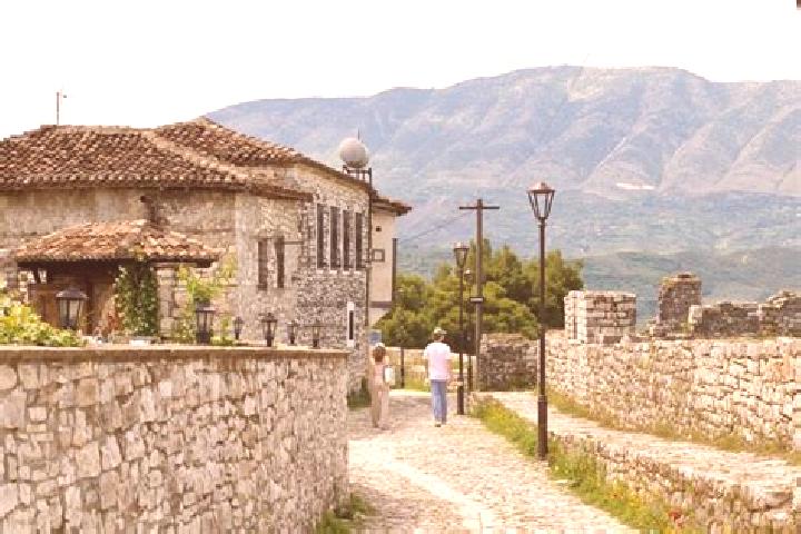Escorts Fushe-Cidhne, Albania — Local Companions