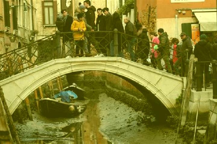 Escorts Gambasca, Italy — Local Companions