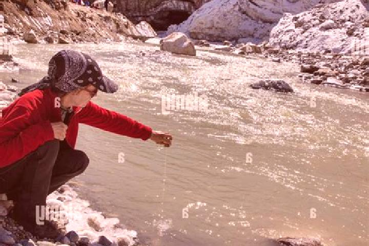 Escorts Gangotri, India — Local Companions