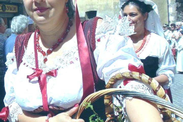 Escorts Garofano, Italy — Local Companions
