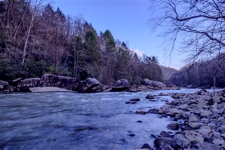 Escorts Gauley Bridge, United States — Local Companions
