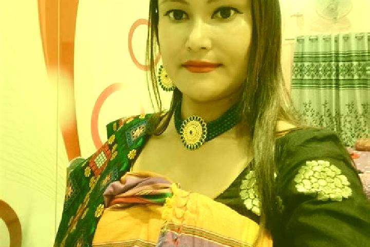 Escorts Gauripur, India — Local Companions