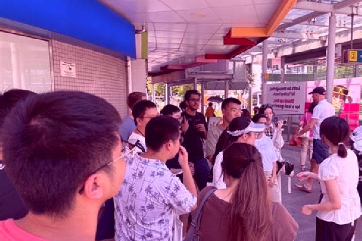 Escorts Geylang, Singapore — Local Companions