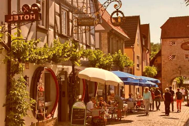Escorts Giebelstadt, Germany — Local Companions