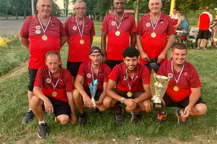 Escorts Gimont, France — Local Companions