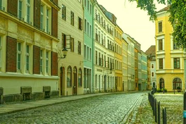 Escorts Goerlitz, Germany — Local Companions