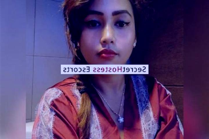 Escorts Gondosuli, Indonesia — Local Companions