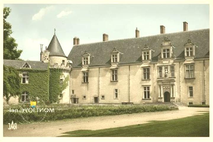 Escorts Gondrecourt-le-Chateau, France — Local Companions