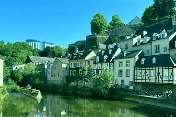 Escorts Gostingen, Luxembourg — Local Companions