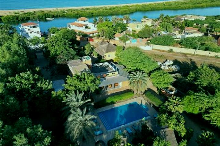 Escorts Goudiry, Senegal — Local Companions