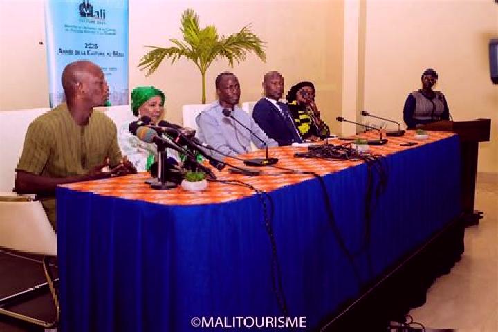 Escorts Goundam, Mali — Local Companions