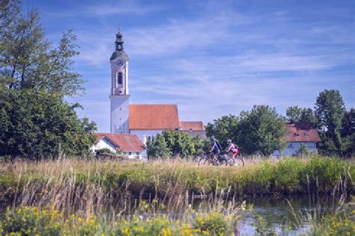 Escorts Grafrath, Germany — Local Companions