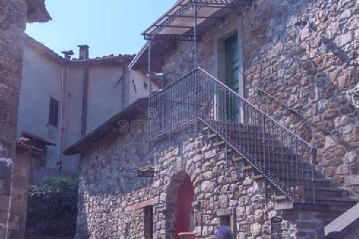 Escorts Gragnana, Italy — Local Companions
