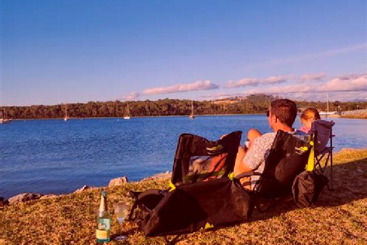 Escorts Gravelly Beach, Australia — Local Companions