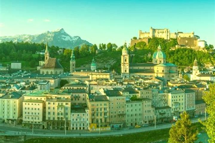 Escorts Gries, Austria — Local Companions