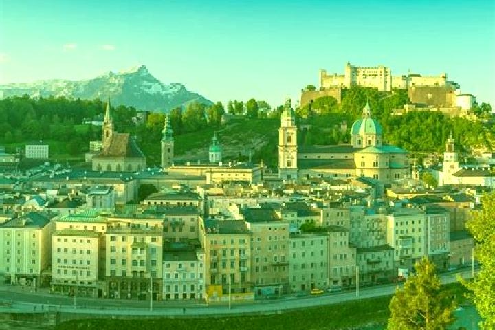 Escorts Grossau, Austria — Local Companions