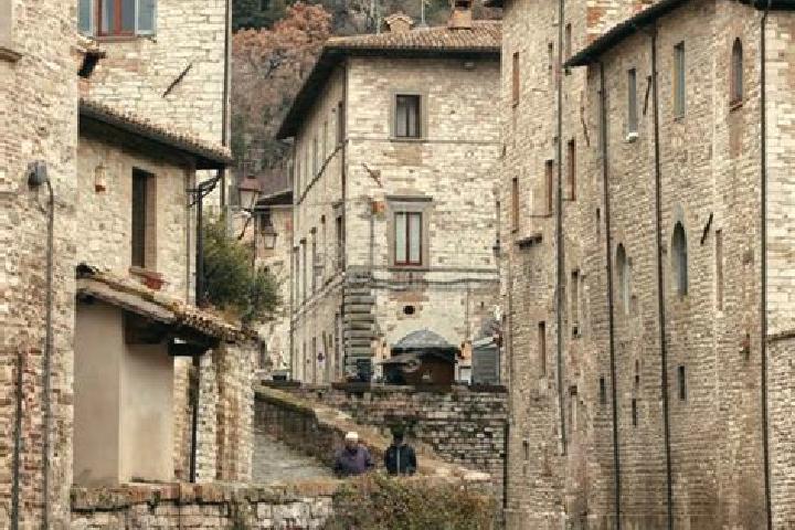 Escorts Gubbio, Italy — Local Companions
