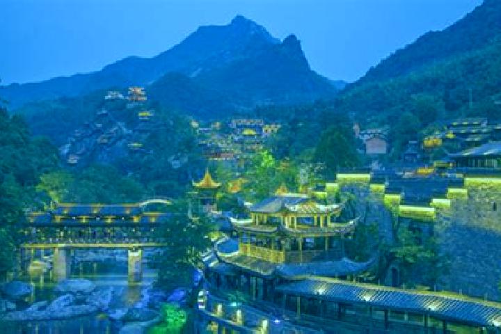 Escorts Guifeng, China — Local Companions