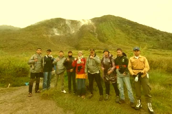 Escorts Gunung Talang, Indonesia — Local Companions