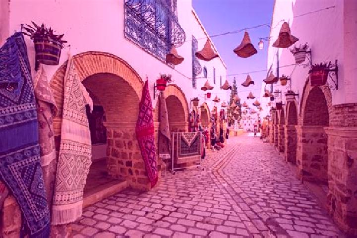 Escorts Hajeb el Aioun, Tunisia — Local Companions