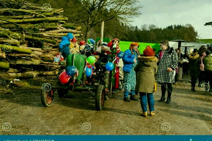 Escorts Halsbach, Germany — Local Companions