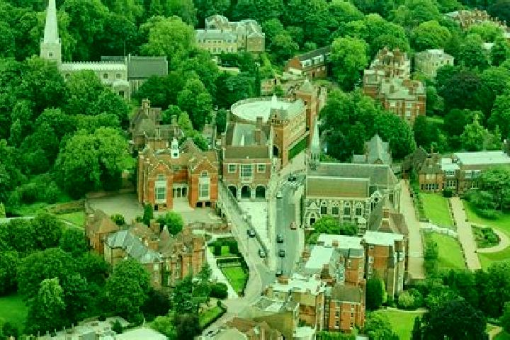 Escorts Harrow Weald, United Kingdom — Local Companions