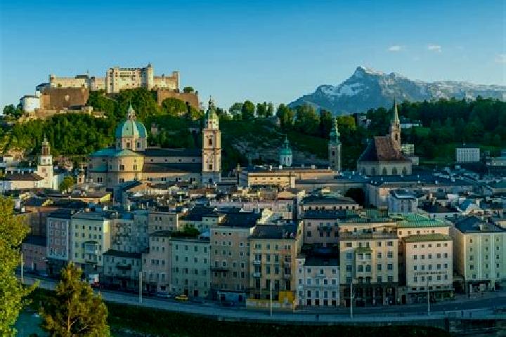 Escorts Hartheim, Austria — Local Companions