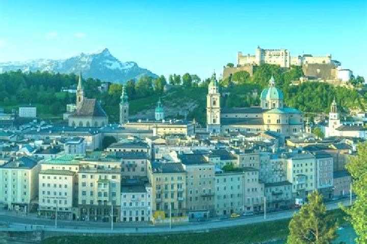 Escorts Hatting, Austria — Local Companions