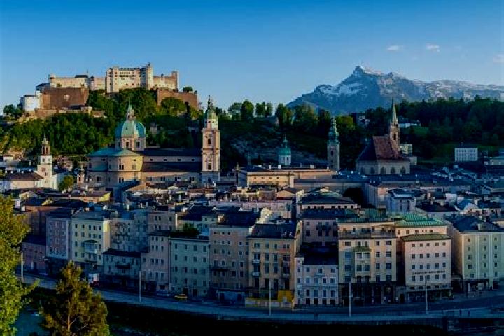 Escorts Hausleiten, Austria — Local Companions