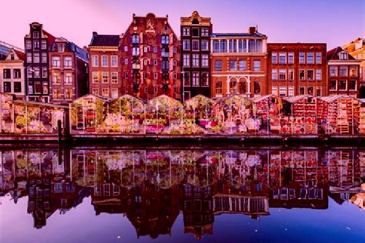 Escorts Heerewaarden, Netherlands — Local Companions