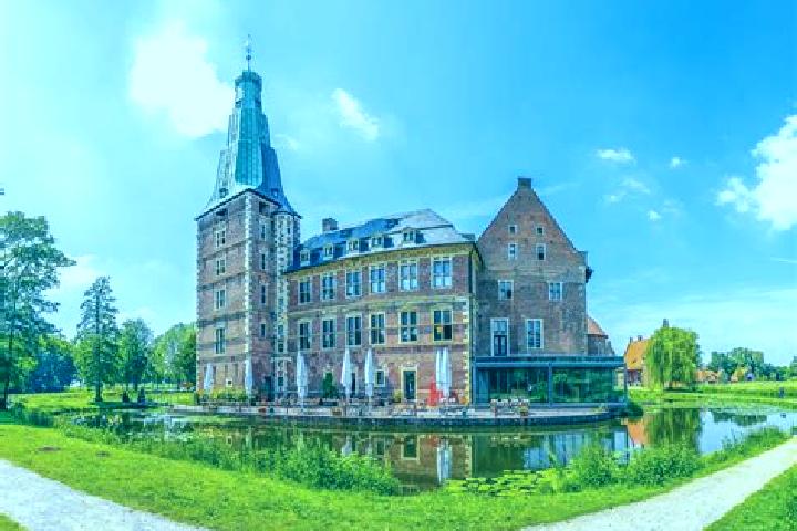 Escorts Hellenthal, Germany — Local Companions