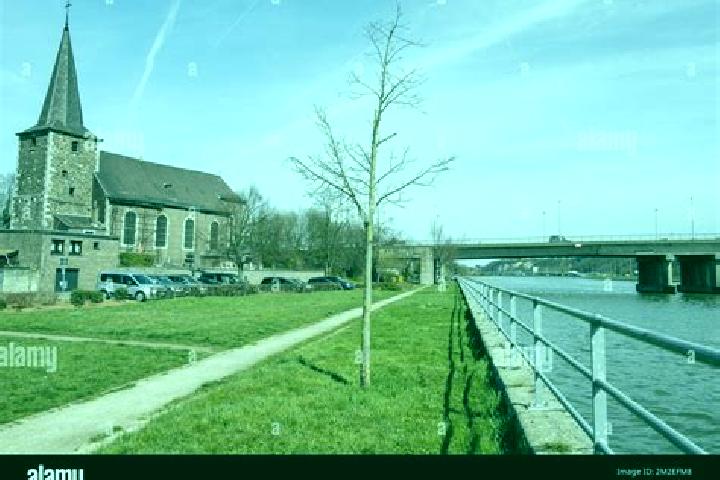 Escorts Hermalle-sous-Argenteau, Belgium — Local Companions