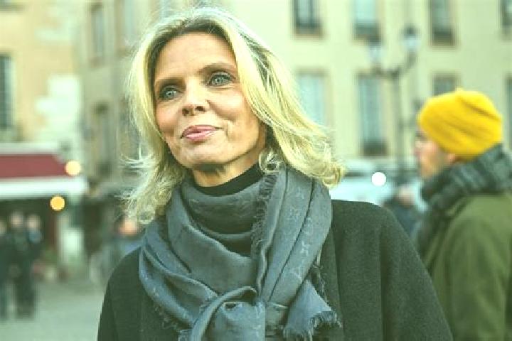 Escorts Heugas, France — Local Companions