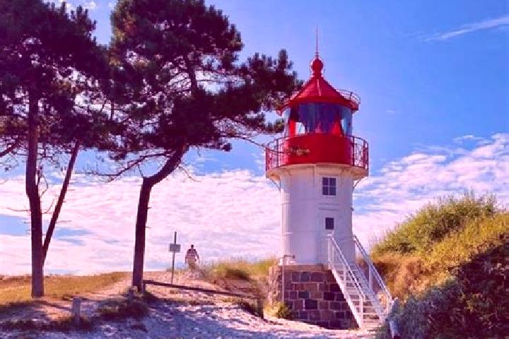 Escorts Hiddensee, Germany — Local Companions