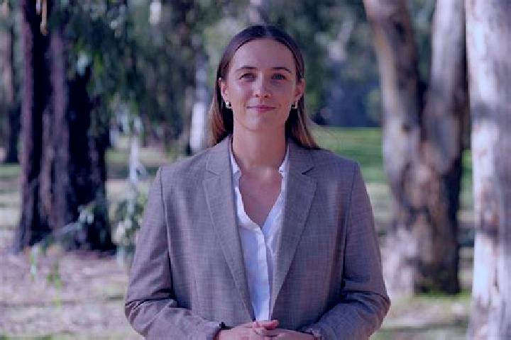 Escorts Higgins, Australia — Local Companions