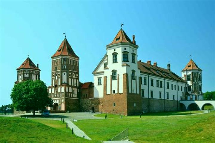 Escorts Hlusha, Belarus — Local Companions