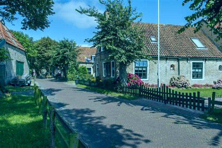 Escorts Hollum, Netherlands — Local Companions