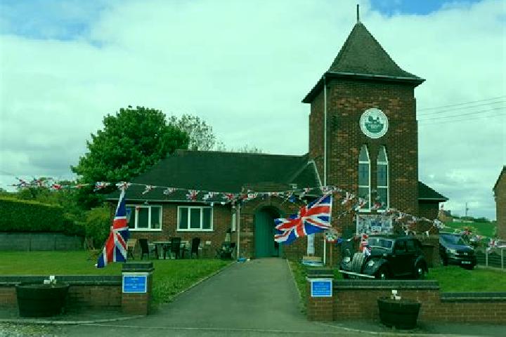 Escorts Holt, United Kingdom — Local Companions