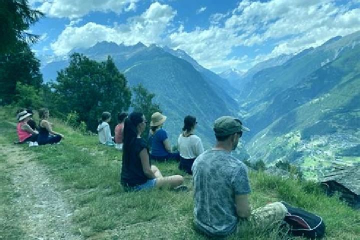 Escorts Hombrechtikon / Tobel, Switzerland — Local Companions