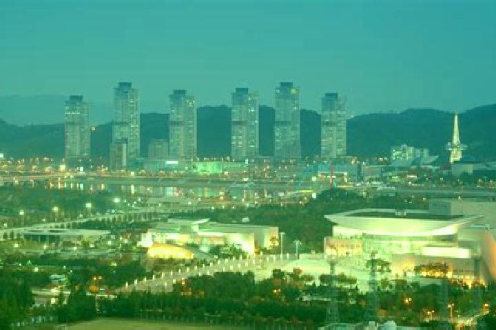 Escorts Hongch on, South Korea — Local Companions