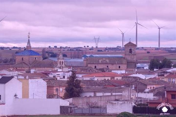 Escorts Honrubia de la Cuesta, Spain — Local Companions