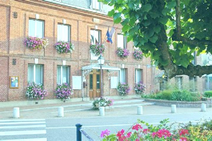 Escorts Houppeville, France — Local Companions
