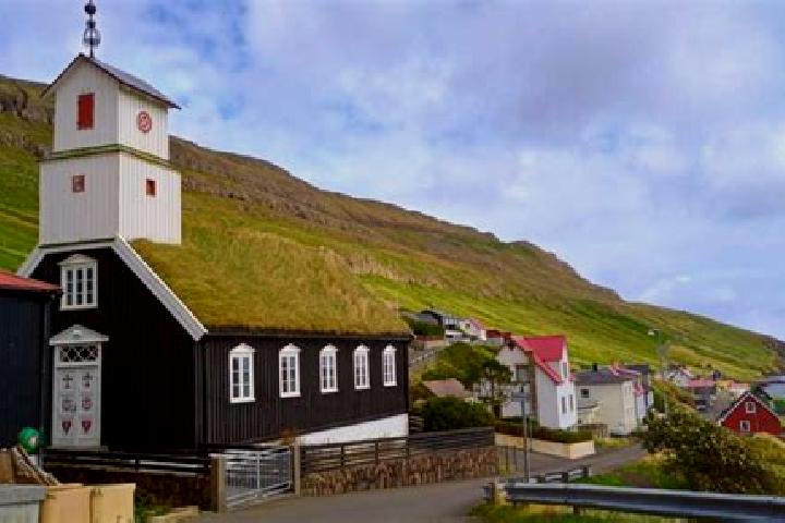 Escorts Hov, Faroe Islands — Local Companions