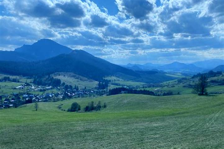 Escorts Hrustin, Slovakia — Local Companions