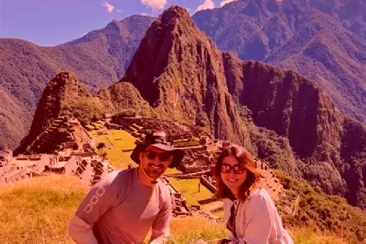 Escorts Huacaybamba, Peru — Local Companions