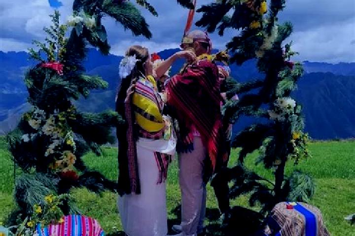 Escorts Huambalpa, Peru — Local Companions