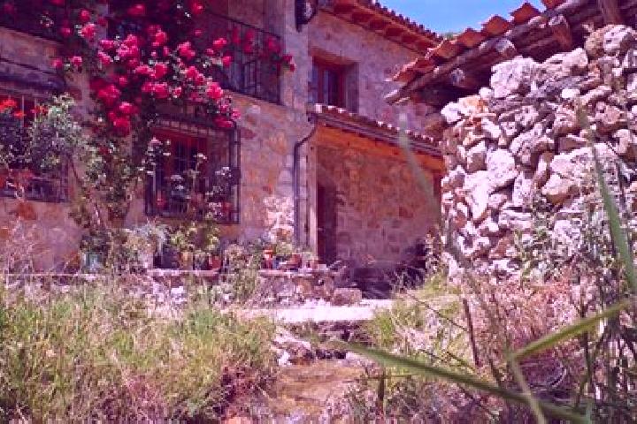 Escorts Huerta del Marquesado, Spain — Local Companions
