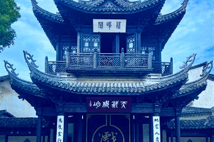 Escorts Huishan, China — Local Companions